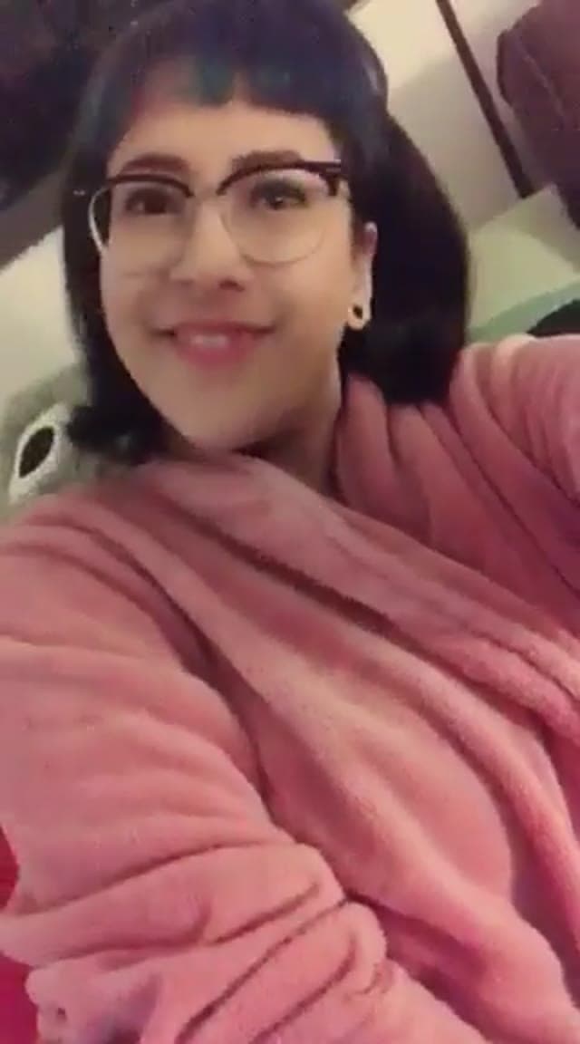 큰 가슴 이모 늦은 밤 엉망