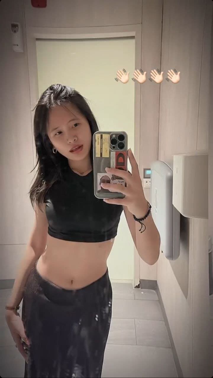 Cute SG XMM Slut w Glasses takes Backshots and Fingers in Doggy