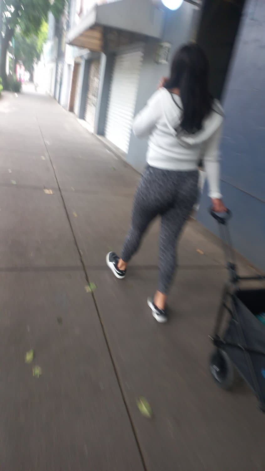 Following a big ass girl in delicious leggings (real street flashing)
