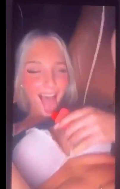 German blonde bitch gets fucked in the car -- German blonde bitch fucked in car