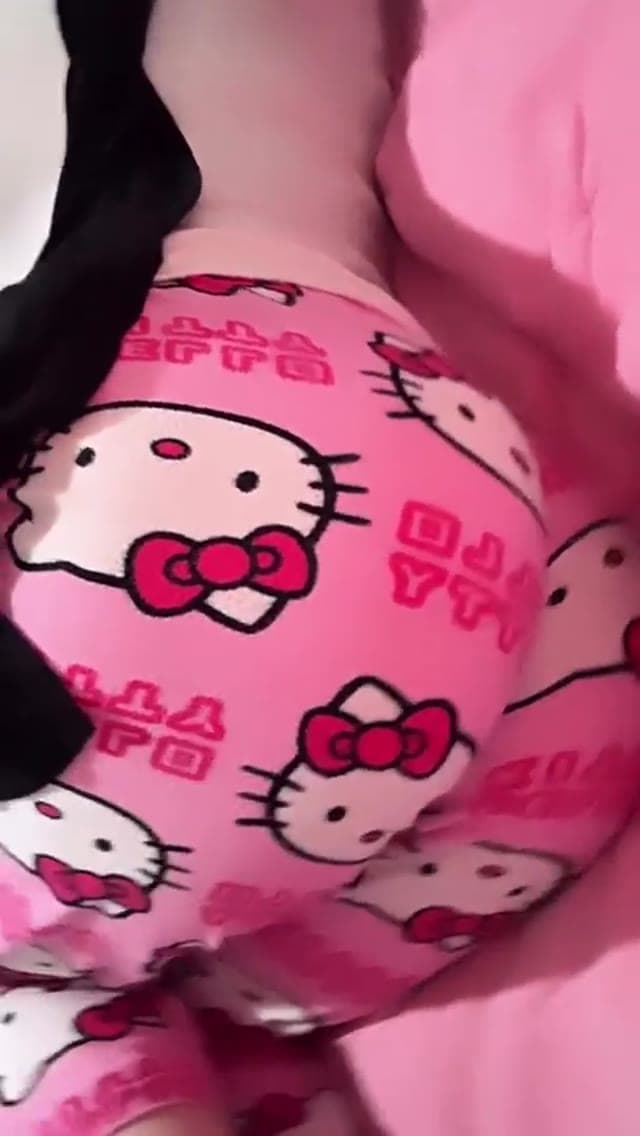 Pov hello kity big ass